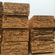 貴陽觀山湖區建築木闆回收公司高價上門收購廢舊(jiù)木材