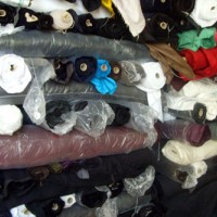 上海庫存面料衣服回收公司高價收購庫存布料輔料