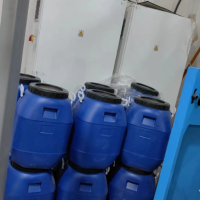 公司幾百個藍(lán)色塑料桶處理
