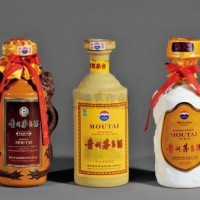 收購：中(zhōng)國著名油畫家陳子榮先生(shēng)尊享茅台酒價格值多少錢瓶??