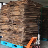 每個月30噸黃闆紙(zhǐ)箱處理