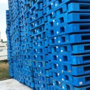 上海嘉定區塑料闆回收公司 上海塑料托盤回收
